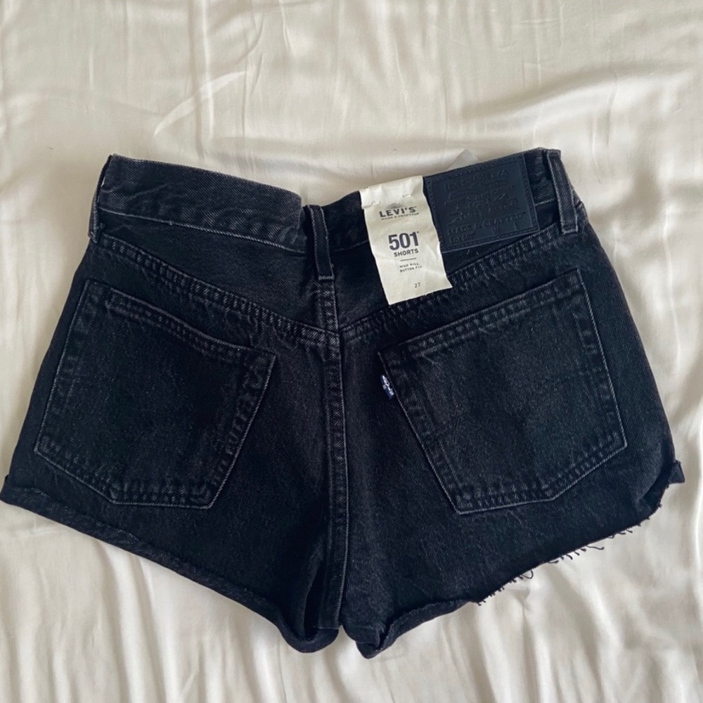NWT Levi’s 501 Black Denim Shorts